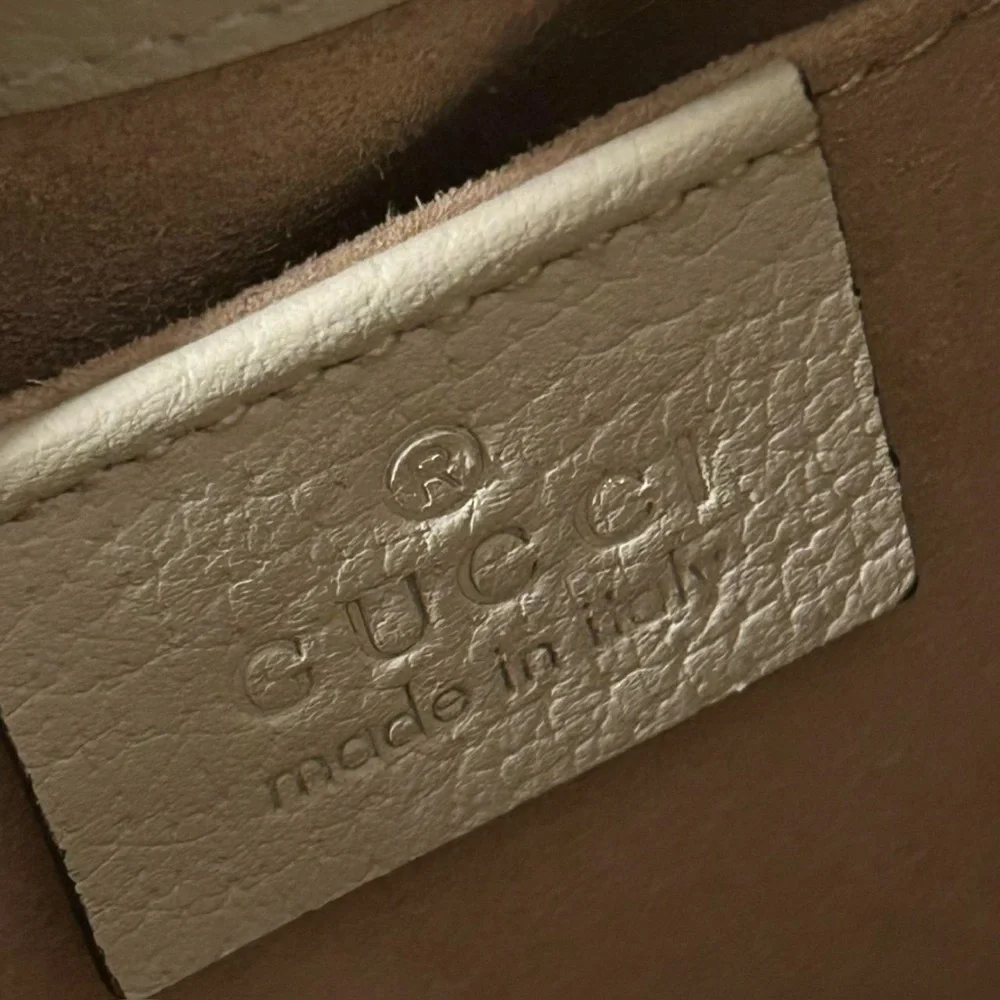 Gucci White Leather Drawstring Backpack with Red & Blue Stripe - Picture 6 of 7